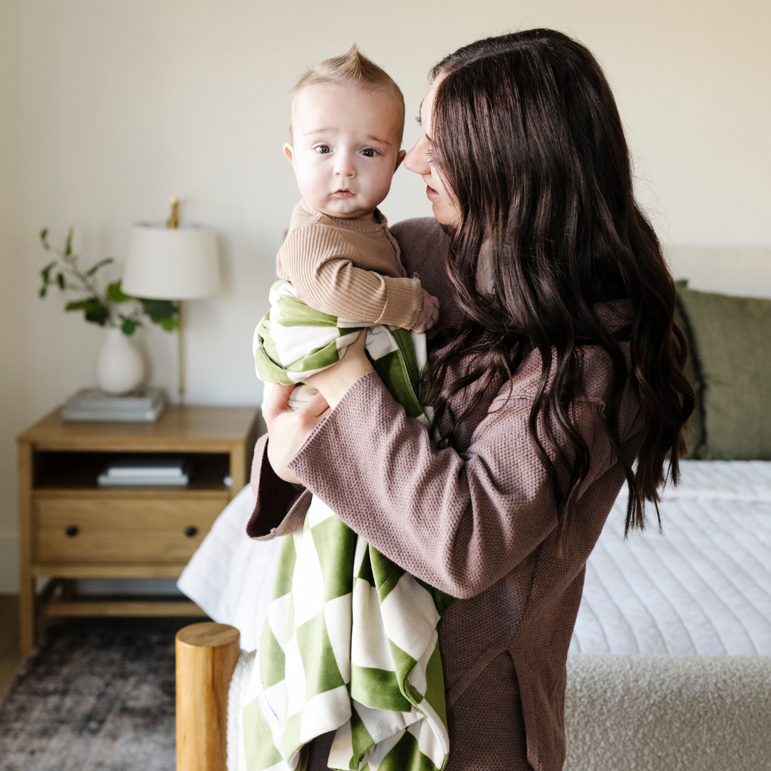 Stretch Receiving Blankets Neutral checkered 1