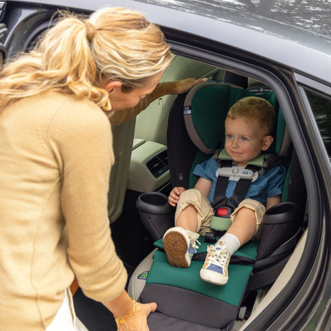 Revolve360 Extend All-in-One Rotating Car Seat with Green & Gentle Fabric - Feature Image 3