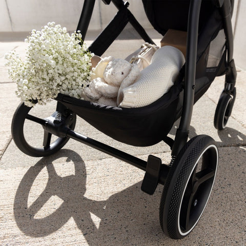 Shyft Intuiti+ Travel System featuring Revolve180 LiteMax NXT with SensorySoothe - Feature Image 4