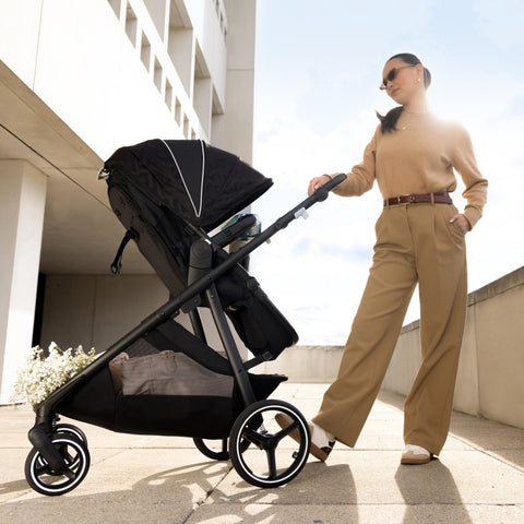 Shyft Intuiti+ Stroller with Green & Gentle Fabric - Feature Image 4