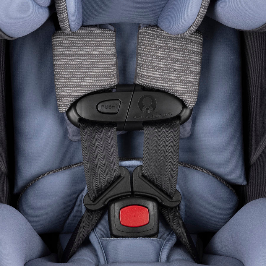 REO by Revolve360 Rotational Convertible Car Seat buckle 3