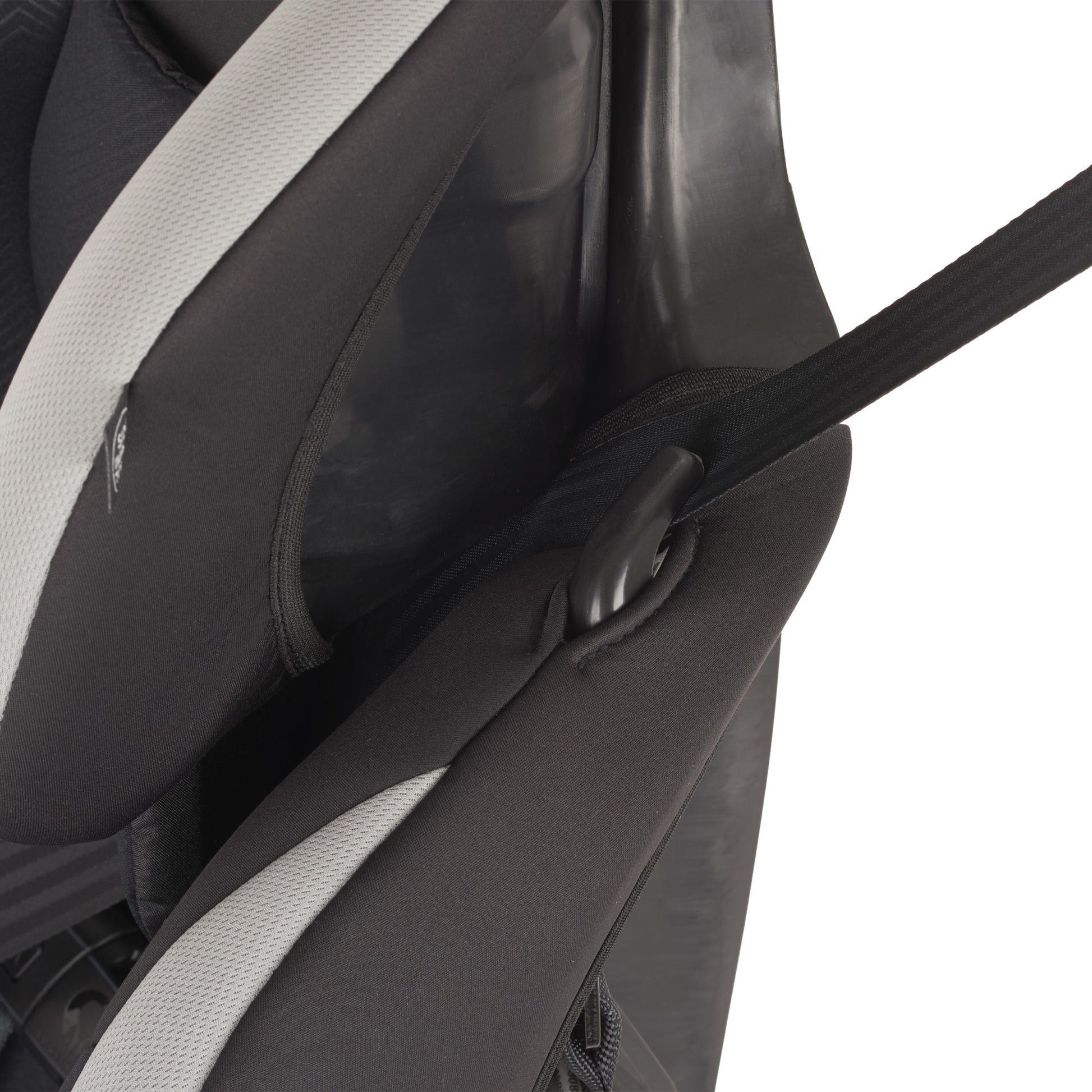 Maestro Sport Booster Car Seat granite gray side strap