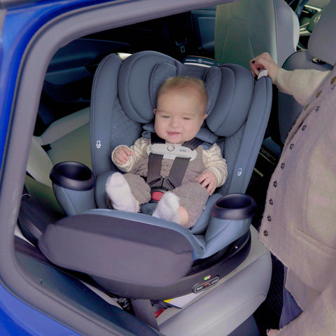 Revolve360 Extend All-in-One Rotating Car Seat with Green & Gentle Fabric - Feature Image 2