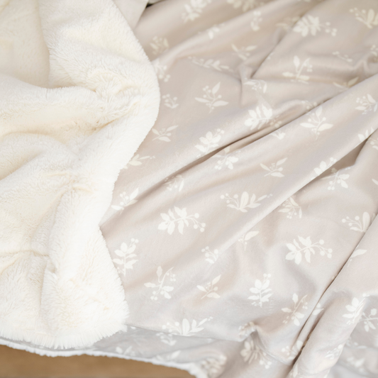 Minky/Lush XL Blanket Lily 1