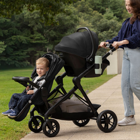 Pivot Xpand NXT Travel System featuring LiteMax NXT Infant Car Seat - Feature 1