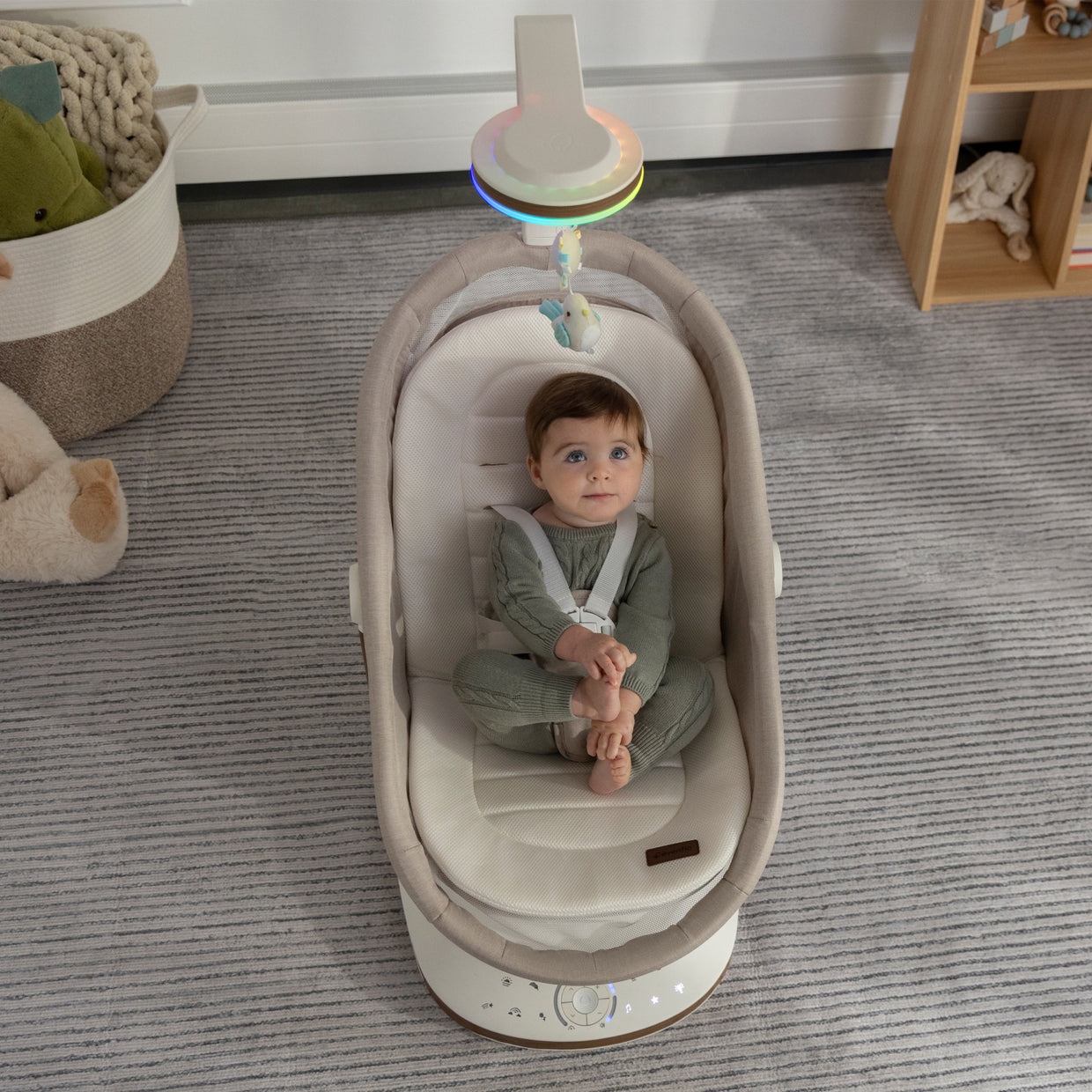 Evenflo Elara™ 2-in-1 Smart Motion Swing & Soothing Nest™