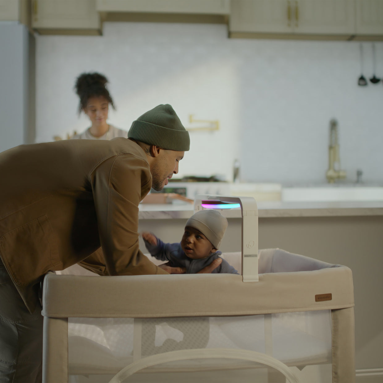 Evenflo Eris™ One-Hand Playard with Bassinet