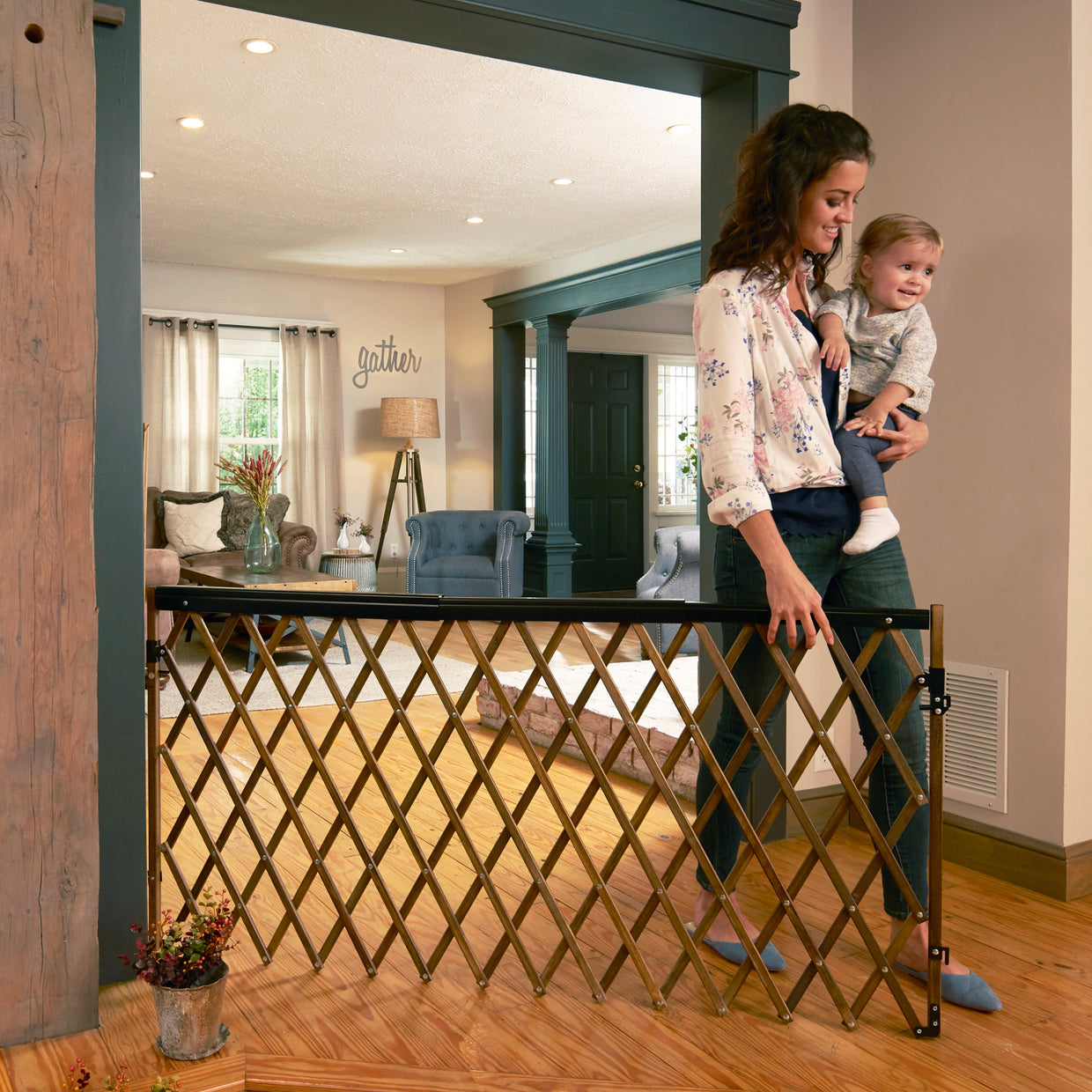 Evenflo Expansion Walk-Thru Baby Gate