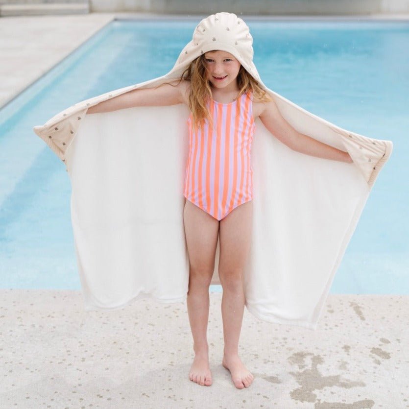 towels with hoodie 9