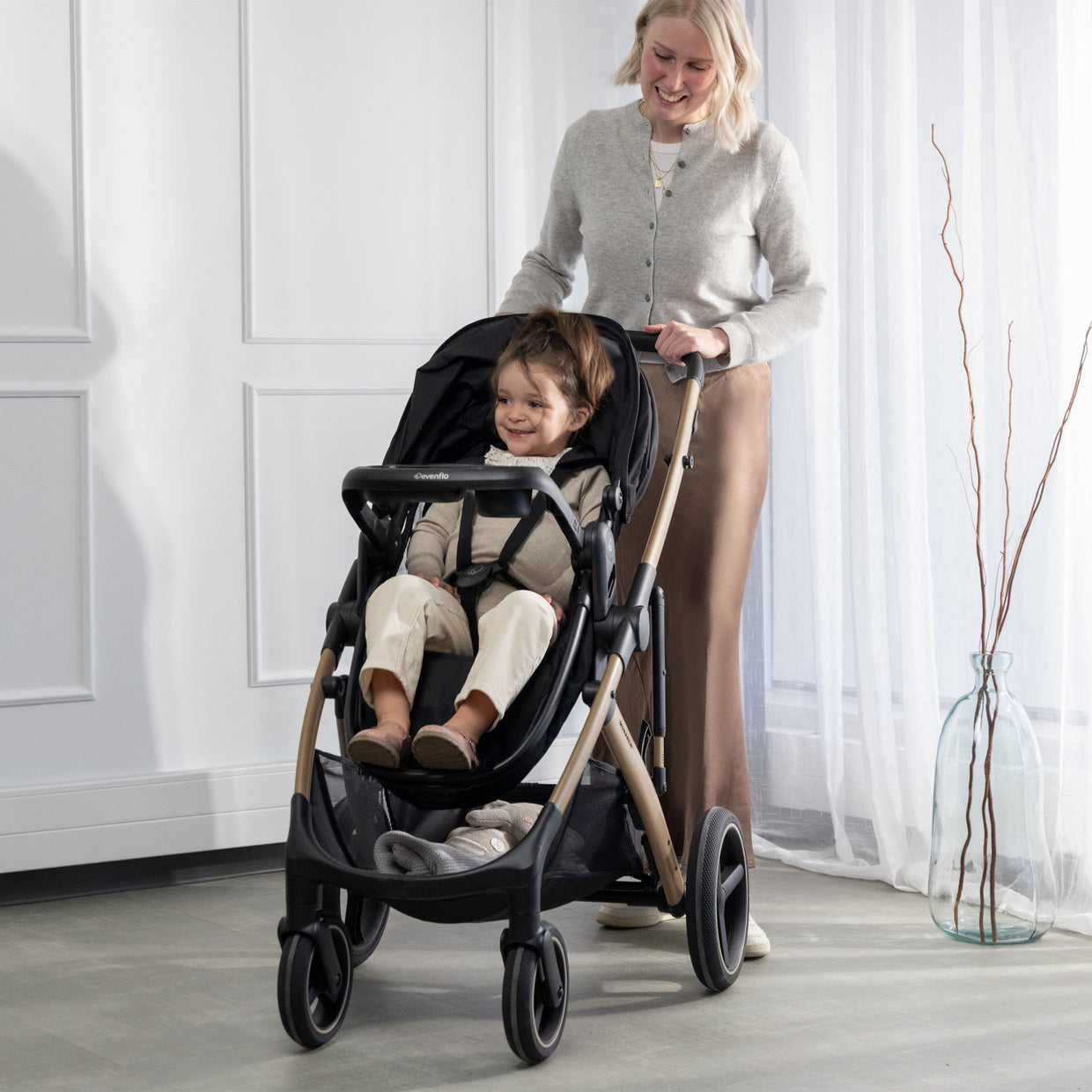 Monarch Travel System with LiteMax NXT Infant Car Seat featuring SensorySoothe
