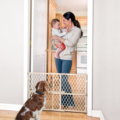 Position & Lock Adjustable Wood Baby Gate Natural wood 1