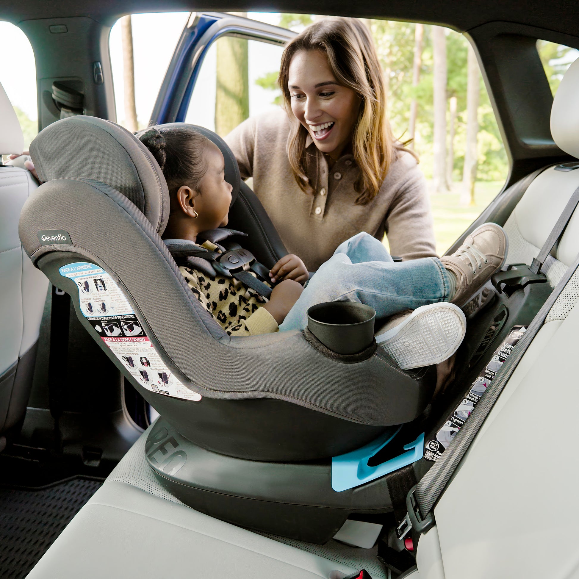 REO by Revolve360 Rotating Convertible Car Seat with Quick Clean Cover Danvers getting ready