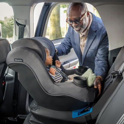 REO by Revolve360 Rotating Convertible Car Seat Lenox ready