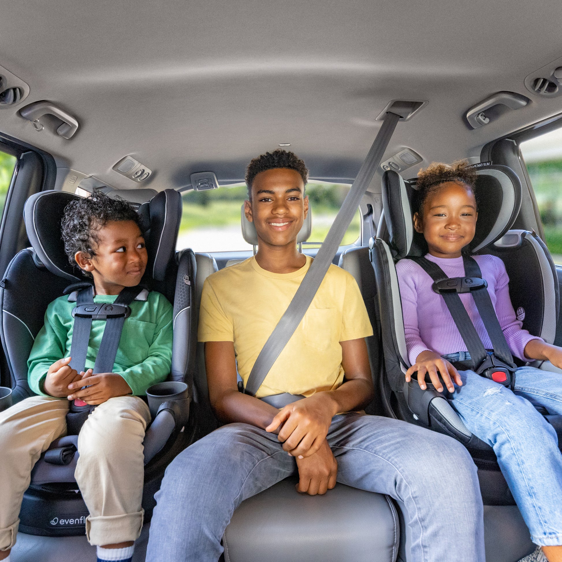 Gold Revolve360 Slim 2-in-1 Rotational Car Seat with SensorSafe Obsidian Black kids