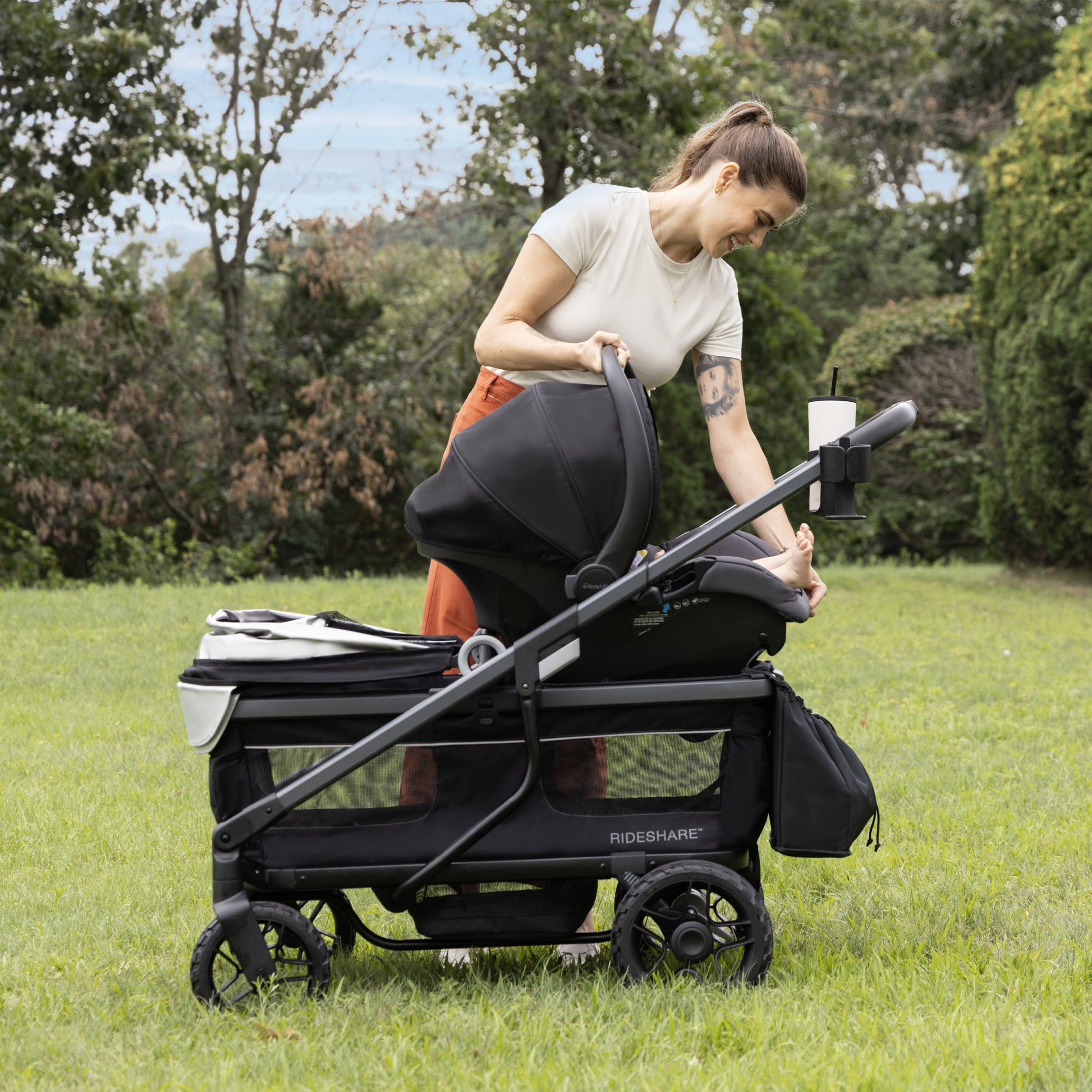 Shyft Rideshare All-Terrain Performance Stroller Wagon Sterling Black assemble