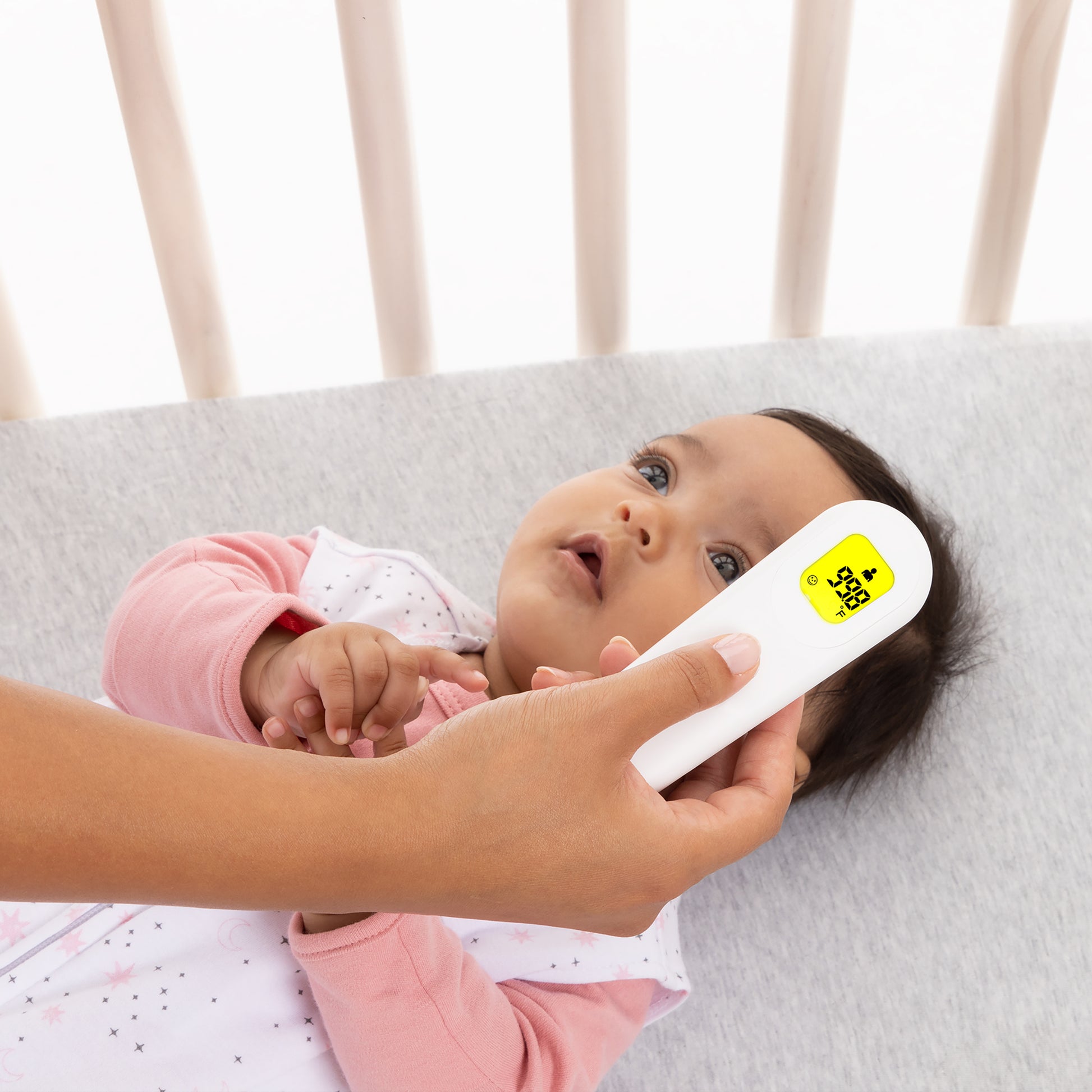 PreciseRead™ Touchless Forehead Thermometer  Evenflo® Official Site –  Evenflo® Company, Inc